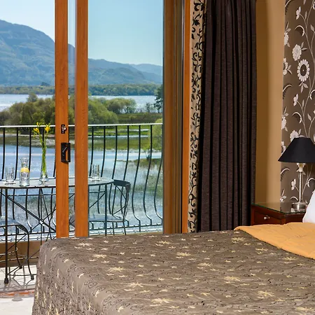 Hotel The 4*