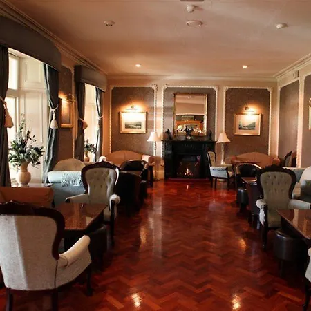 Hotel The 4*
